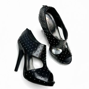 CHARLOTTE RUSSE Size 7 Bullet Black Heels